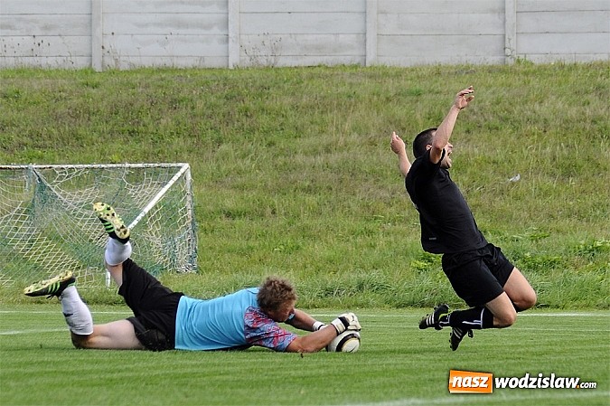 Zdjęcie w galerii na portalu naszwodzislaw.com: Kapitan uratował punkt dla Czarnych wiadomości z regionu