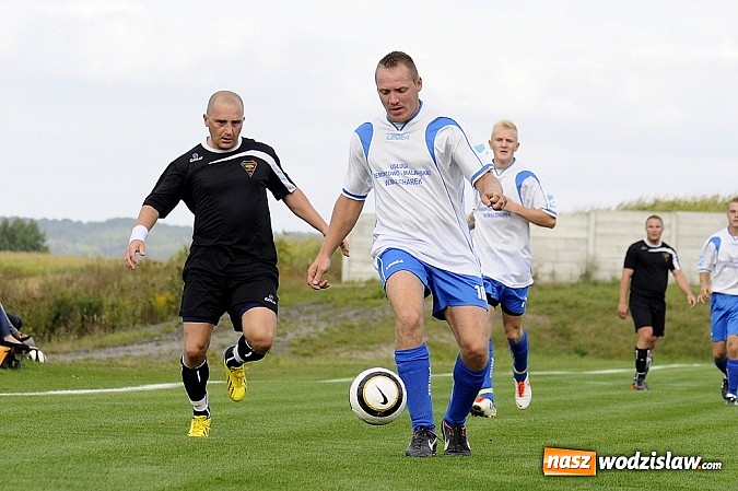 Zdjęcie w galerii na portalu naszwodzislaw.com: Kapitan uratował punkt dla Czarnych wiadomości z regionu