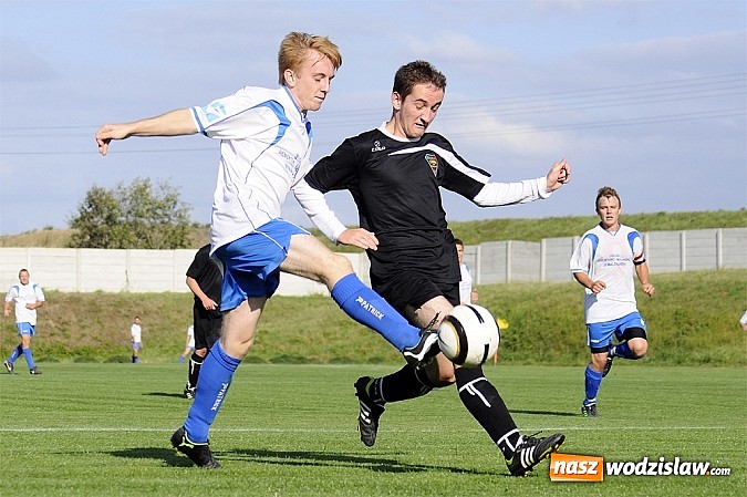 Zdjęcie w galerii na portalu naszwodzislaw.com: Kapitan uratował punkt dla Czarnych wiadomości z regionu