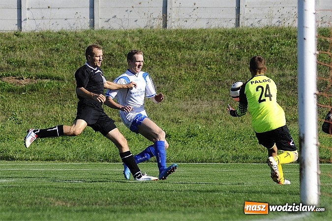 Zdjęcie w galerii na portalu naszwodzislaw.com: Kapitan uratował punkt dla Czarnych wiadomości z regionu