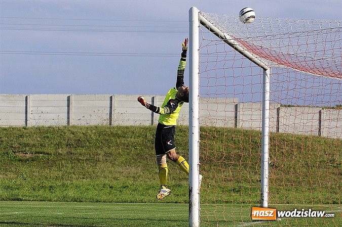 Zdjęcie w galerii na portalu naszwodzislaw.com: Kapitan uratował punkt dla Czarnych wiadomości z regionu