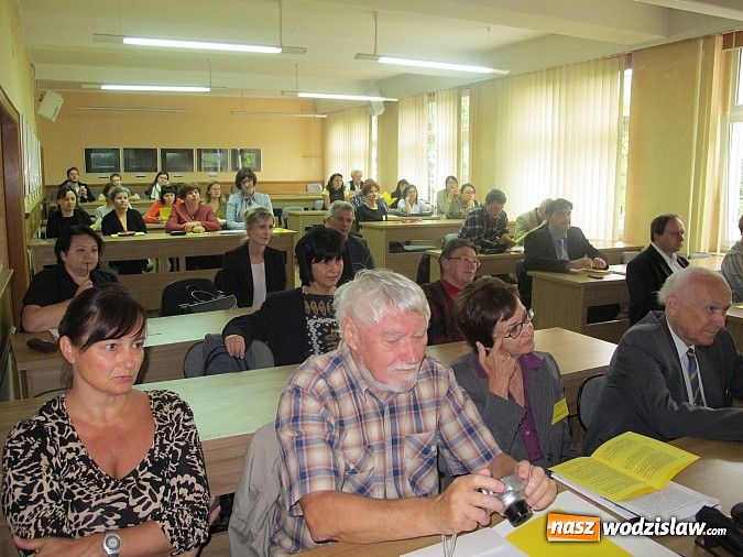 Zdjęcie w galerii na portalu naszwodzislaw.com: Codzienność Czechów wyrażona w języku. Konferencja w raciborskiej PWSZ wiadomości z regionu