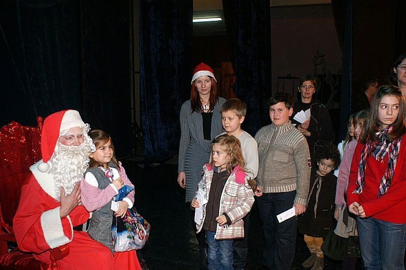 Zdjęcie w galerii na portalu naszwodzislaw.com: Dziadek do orzeców i list do Mikołaja wiadomości z regionu