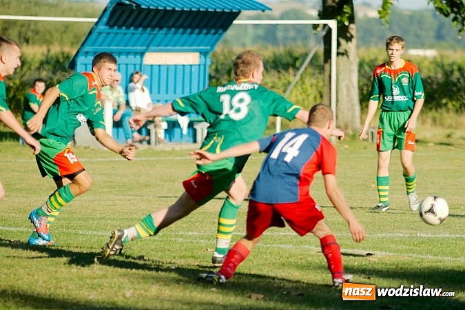 Zdjęcie w galerii na portalu naszwodzislaw.com: Nerwowo w Nieboczowach. Gospodarze górą nad Wojnowicami wiadomości z regionu