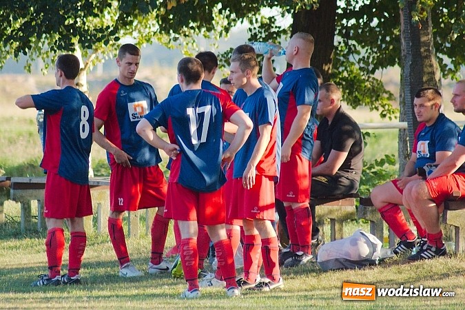 Zdjęcie w galerii na portalu naszwodzislaw.com: Nerwowo w Nieboczowach. Gospodarze górą nad Wojnowicami wiadomości z regionu