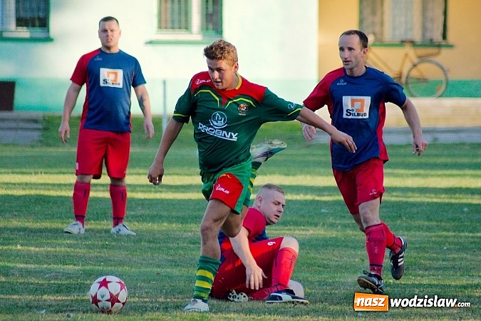 Zdjęcie w galerii na portalu naszwodzislaw.com: Nerwowo w Nieboczowach. Gospodarze górą nad Wojnowicami wiadomości z regionu