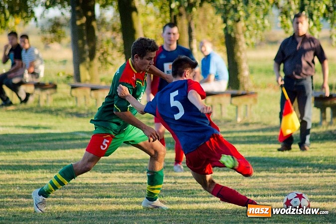 Zdjęcie w galerii na portalu naszwodzislaw.com: Nerwowo w Nieboczowach. Gospodarze górą nad Wojnowicami wiadomości z regionu