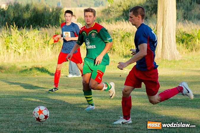 Zdjęcie w galerii na portalu naszwodzislaw.com: Nerwowo w Nieboczowach. Gospodarze górą nad Wojnowicami wiadomości z regionu