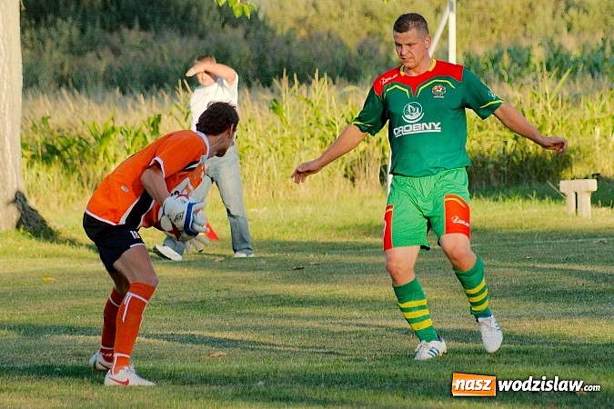 Zdjęcie w galerii na portalu naszwodzislaw.com: Nerwowo w Nieboczowach. Gospodarze górą nad Wojnowicami wiadomości z regionu