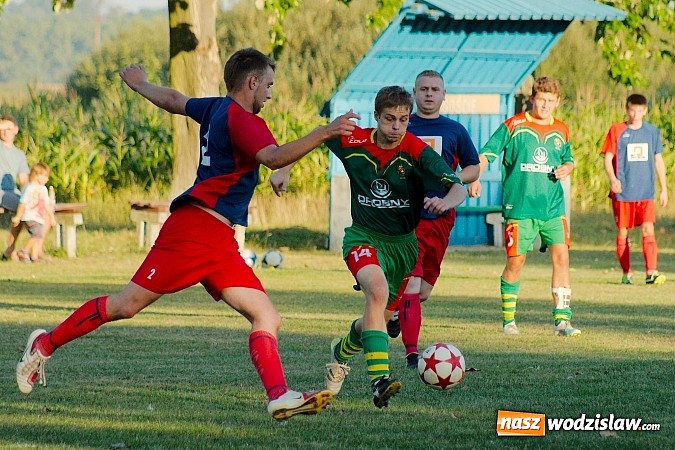 Zdjęcie w galerii na portalu naszwodzislaw.com: Nerwowo w Nieboczowach. Gospodarze górą nad Wojnowicami wiadomości z regionu