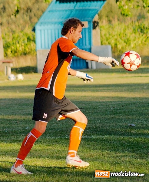 Zdjęcie w galerii na portalu naszwodzislaw.com: Nerwowo w Nieboczowach. Gospodarze górą nad Wojnowicami wiadomości z regionu