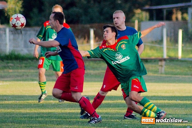 Zdjęcie w galerii na portalu naszwodzislaw.com: Nerwowo w Nieboczowach. Gospodarze górą nad Wojnowicami wiadomości z regionu