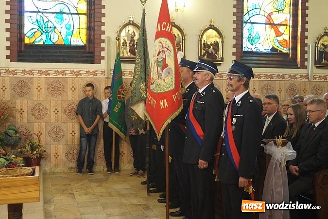 Zdjęcie w galerii na portalu naszwodzislaw.com: Doda i Teresa Werner przyciągnęły tłumy wiadomości z regionu