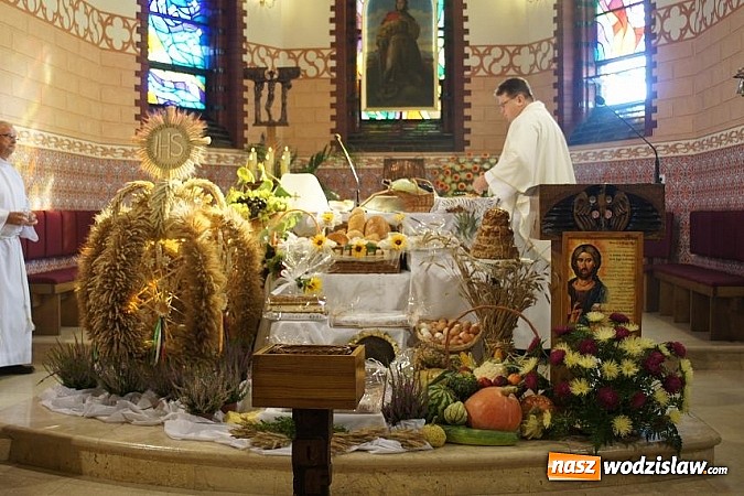 Zdjęcie w galerii na portalu naszwodzislaw.com: Doda i Teresa Werner przyciągnęły tłumy wiadomości z regionu