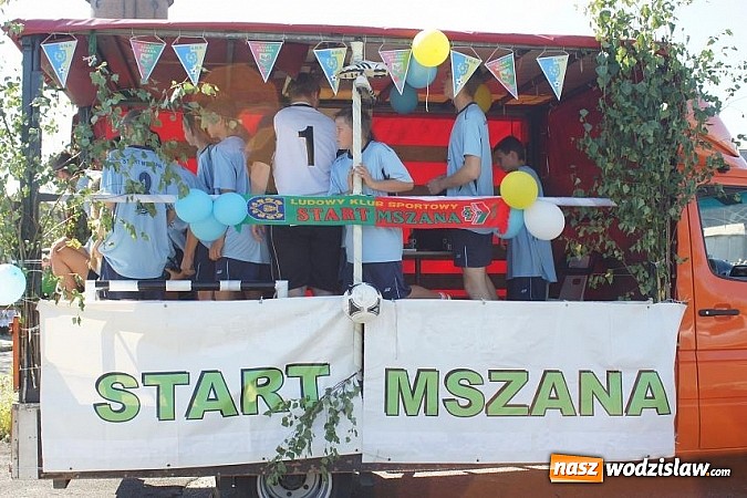 Zdjęcie w galerii na portalu naszwodzislaw.com: Doda i Teresa Werner przyciągnęły tłumy wiadomości z regionu