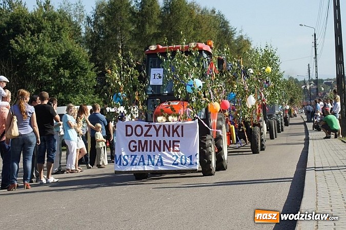 Zdjęcie w galerii na portalu naszwodzislaw.com: Doda i Teresa Werner przyciągnęły tłumy wiadomości z regionu