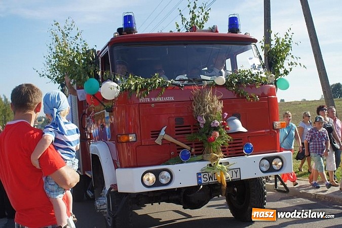 Zdjęcie w galerii na portalu naszwodzislaw.com: Doda i Teresa Werner przyciągnęły tłumy wiadomości z regionu