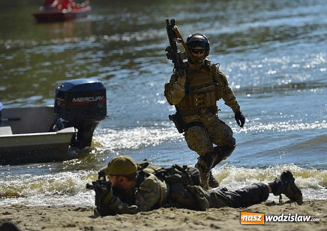 Zdjęcie w galerii na portalu naszwodzislaw.com: Balaton opanowany przez żołnierzy wiadomości z regionu