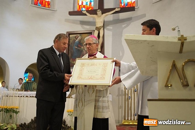 Zdjęcie w galerii na portalu naszwodzislaw.com: Medal Pro Ecclesia et Pontifice dla mieszkańca Połomi wiadomości z regionu