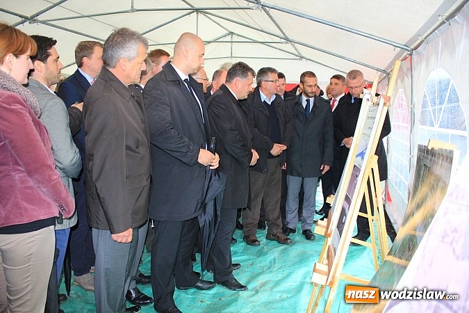 Zdjęcie w galerii na portalu naszwodzislaw.com: Prezydent Bronisław Komorowski odwiedził teren budowy zbiornika Racibórz wiadomości z regionu