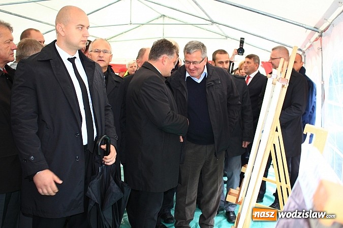 Zdjęcie w galerii na portalu naszwodzislaw.com: Prezydent Bronisław Komorowski odwiedził teren budowy zbiornika Racibórz wiadomości z regionu