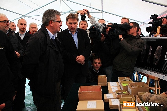 Zdjęcie w galerii na portalu naszwodzislaw.com: Prezydent Bronisław Komorowski odwiedził teren budowy zbiornika Racibórz wiadomości z regionu
