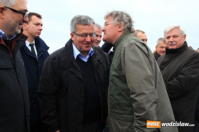 Zdjęcie w galerii na portalu naszwodzislaw.com: Prezydent Bronisław Komorowski odwiedził teren budowy zbiornika Racibórz wiadomości z regionu
