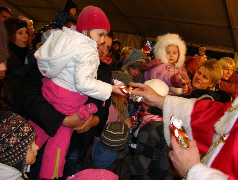 Zdjęcie w galerii na portalu naszwodzislaw.com: Czekoladowe mikołaje dla każdego wiadomości z regionu