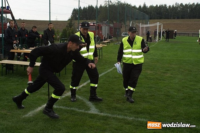 Zdjęcie w galerii na portalu naszwodzislaw.com: Zawody sportowo-pożarnicze w Mszanie wiadomości z regionu