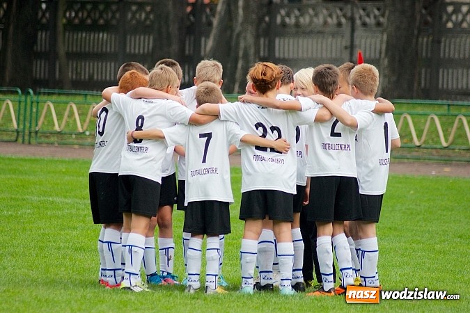 Zdjęcie w galerii na portalu naszwodzislaw.com: Skrzyszowska Gwiazda rozbita w Raciborzu wiadomości z regionu