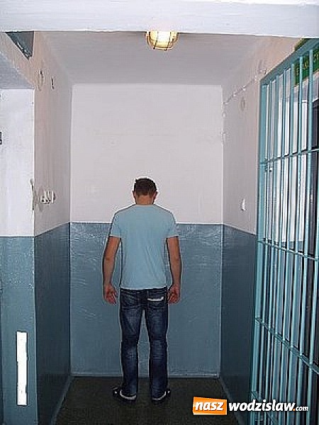 Zdjęcie w galerii na portalu naszwodzislaw.com: Sprawca napadu na lombard zatrzymany wiadomości z regionu