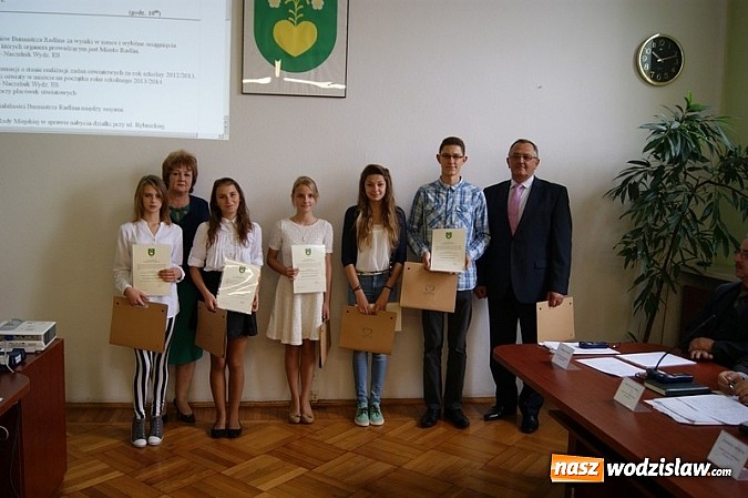 Zdjęcie w galerii na portalu naszwodzislaw.com: Najzdolniejsi nagrodzeni przez burmistrza  wiadomości z regionu