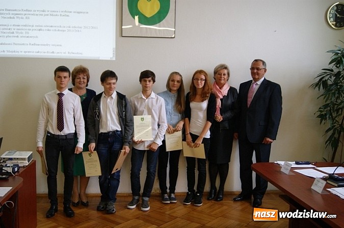 Zdjęcie w galerii na portalu naszwodzislaw.com: Najzdolniejsi nagrodzeni przez burmistrza  wiadomości z regionu