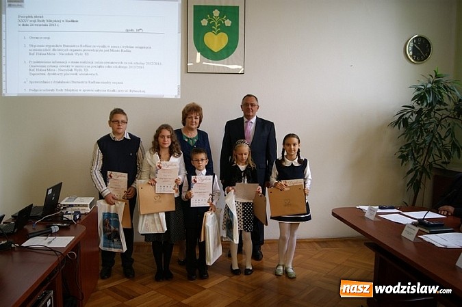 Zdjęcie w galerii na portalu naszwodzislaw.com: Najzdolniejsi nagrodzeni przez burmistrza  wiadomości z regionu