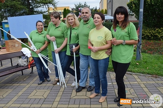 Zdjęcie w galerii na portalu naszwodzislaw.com: Stowarzyszenia wyszły do ludzi wiadomości z regionu
