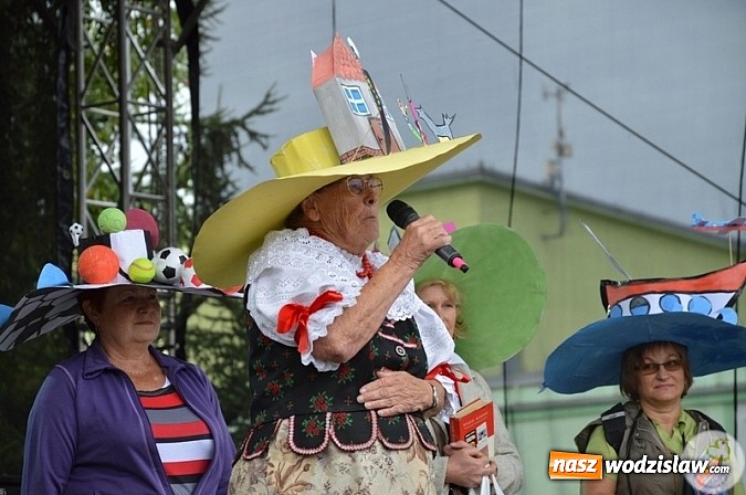 Zdjęcie w galerii na portalu naszwodzislaw.com: Stowarzyszenia wyszły do ludzi wiadomości z regionu