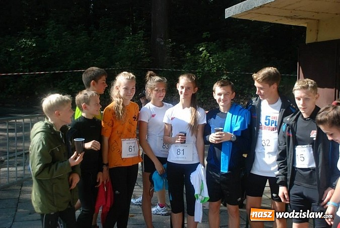 Zdjęcie w galerii na portalu naszwodzislaw.com: Ponad 100 zawodników wzięło udział w biegu na Balatonie wiadomości z regionu