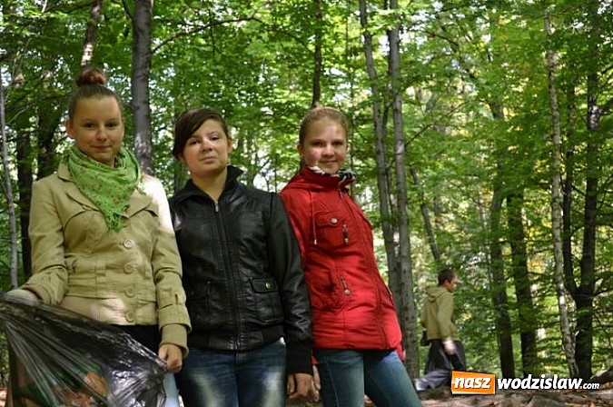 Zdjęcie w galerii na portalu naszwodzislaw.com: W ramach Sprzątania Świata zebrali śmieci na Balatonie wiadomości z regionu