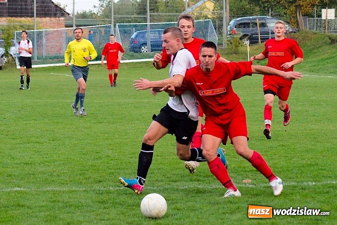 Zdjęcie w galerii na portalu naszwodzislaw.com: A klasa: Emocjonujący pojedynek przy Tuwima. Remis Gorzyc w Raciborzu wiadomości z regionu