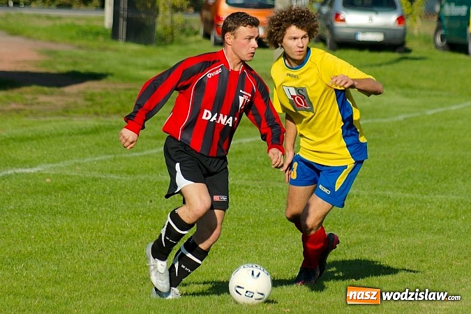 Zdjęcie w galerii na portalu naszwodzislaw.com: Dreszczowiec w Bieńkowicach. Rezerwy Rogowa pokonane wiadomości z regionu