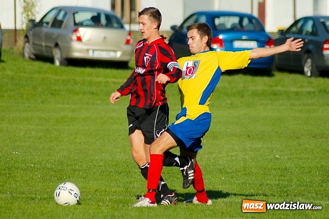 Zdjęcie w galerii na portalu naszwodzislaw.com: Dreszczowiec w Bieńkowicach. Rezerwy Rogowa pokonane wiadomości z regionu