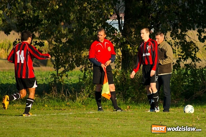 Zdjęcie w galerii na portalu naszwodzislaw.com: Dreszczowiec w Bieńkowicach. Rezerwy Rogowa pokonane wiadomości z regionu