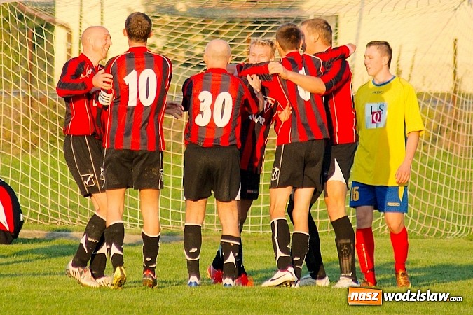 Zdjęcie w galerii na portalu naszwodzislaw.com: Dreszczowiec w Bieńkowicach. Rezerwy Rogowa pokonane wiadomości z regionu