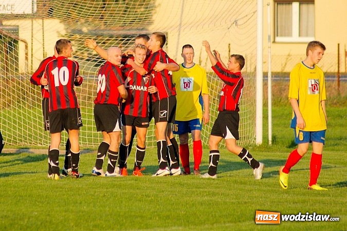 Zdjęcie w galerii na portalu naszwodzislaw.com: Dreszczowiec w Bieńkowicach. Rezerwy Rogowa pokonane wiadomości z regionu