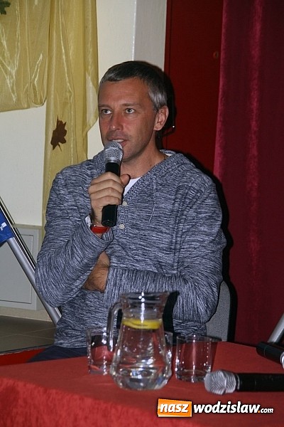 Zdjęcie w galerii na portalu naszwodzislaw.com: Tomasz Sikora odwiedził Gimnazjum nr 3 wiadomości z regionu