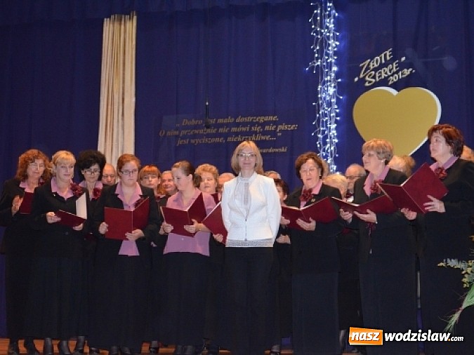 Zdjęcie w galerii na portalu naszwodzislaw.com: Tytuł Człowieka o Złotym Sercu przyznany wiadomości z regionu