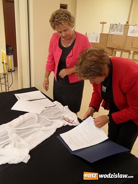 Zdjęcie w galerii na portalu naszwodzislaw.com: Wspólnie będą kształcić młodych artystów i nie tylko wiadomości z regionu