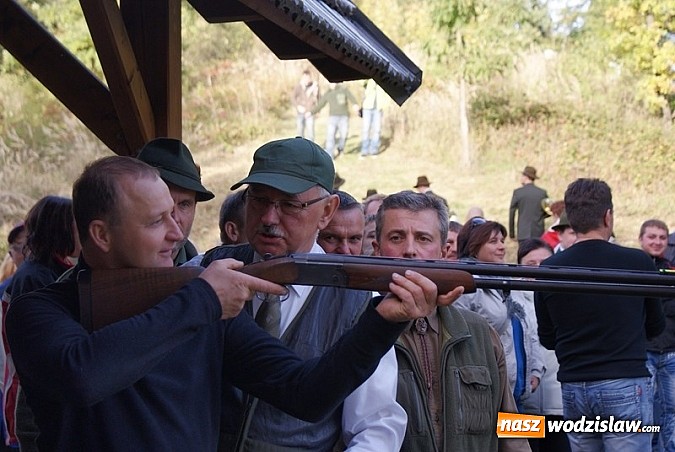 Zdjęcie w galerii na portalu naszwodzislaw.com: Polowanie na granicy, czyli pokaz kunsztu polskich i czeskich myśliwych wiadomości z regionu