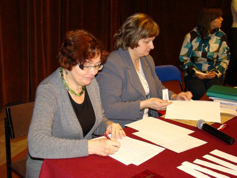 Zdjęcie w galerii na portalu naszwodzislaw.com: Do olimpiady zgłaszają się na ochotnika wiadomości z regionu