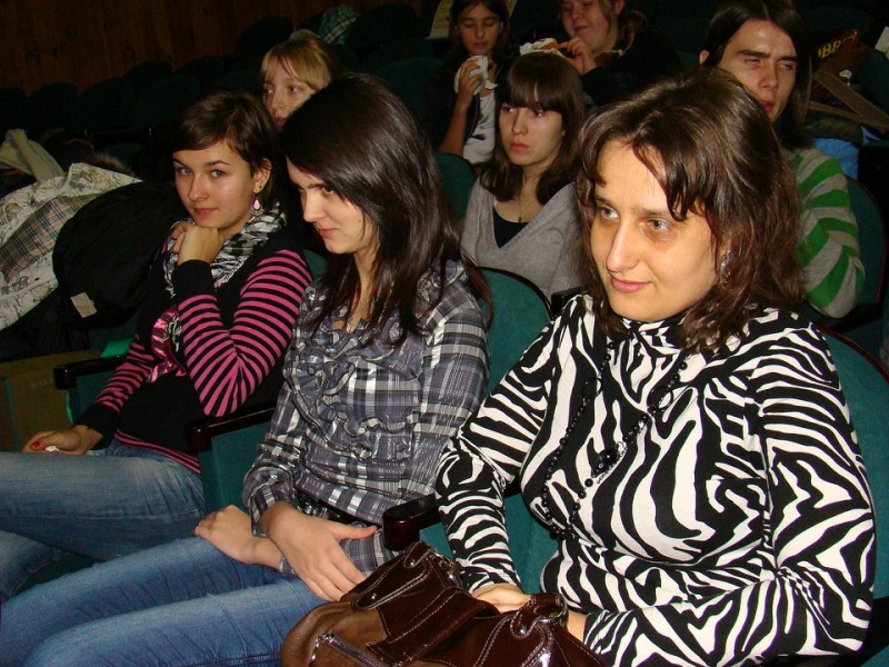 Zdjęcie w galerii na portalu naszwodzislaw.com: Do olimpiady zgłaszają się na ochotnika wiadomości z regionu